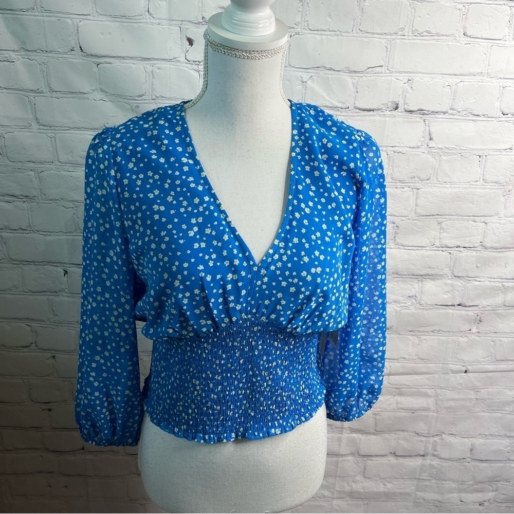 AQUA Ditsy Floral Blue Top Medium NWT